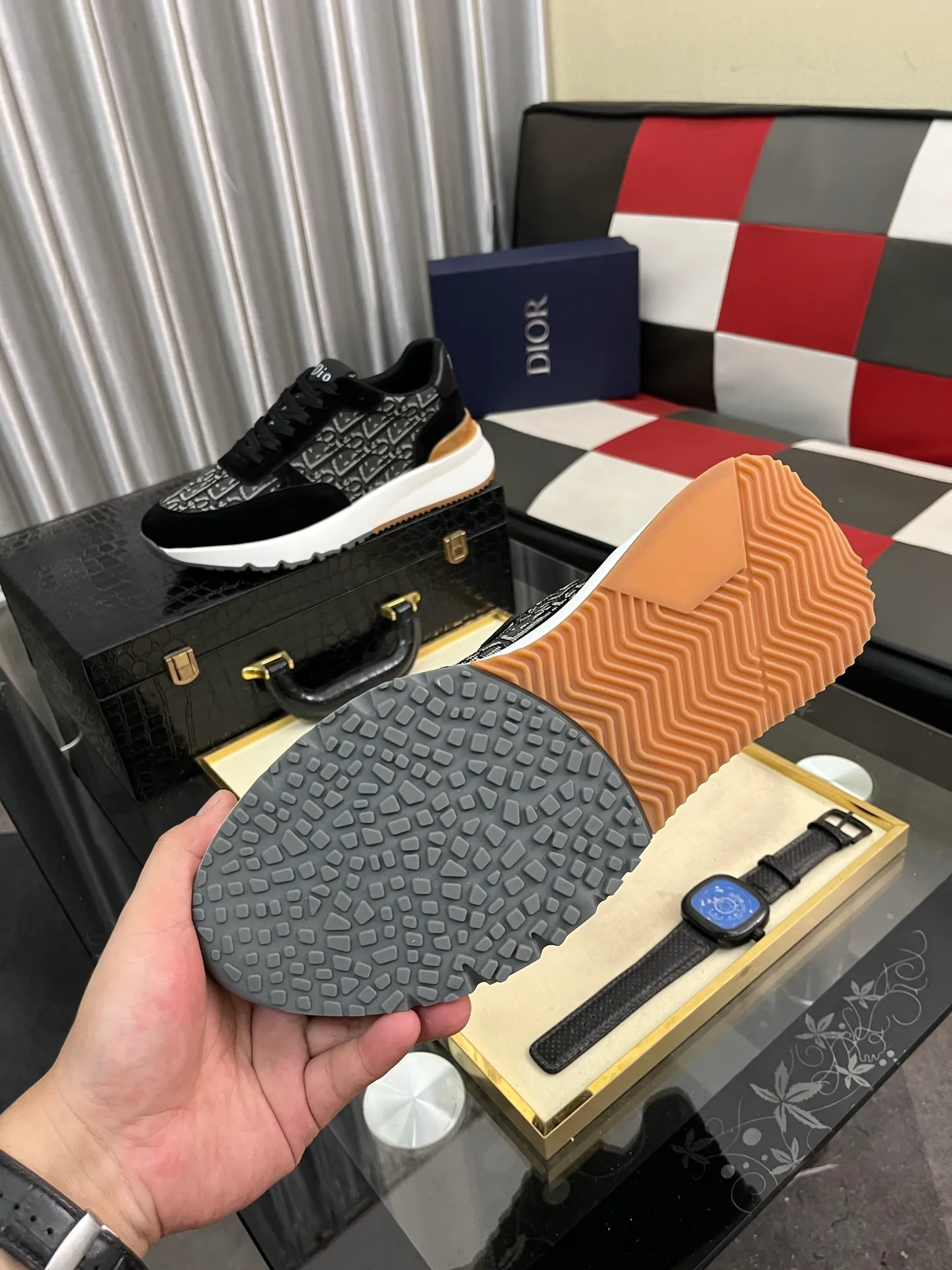 Men's shoes 💰438⌚️⌚️ [Dior] new casual shoes. Exclusive mold-making custom style, the fabric is imported from Italy, and the leather is breathable inside. Exclusively molded and customized outsole is wear-resistant. Counter-level version, perfect matching, on-shoe effect, and exquisite workmanship. Code number: 38-444️⃣Colors available
